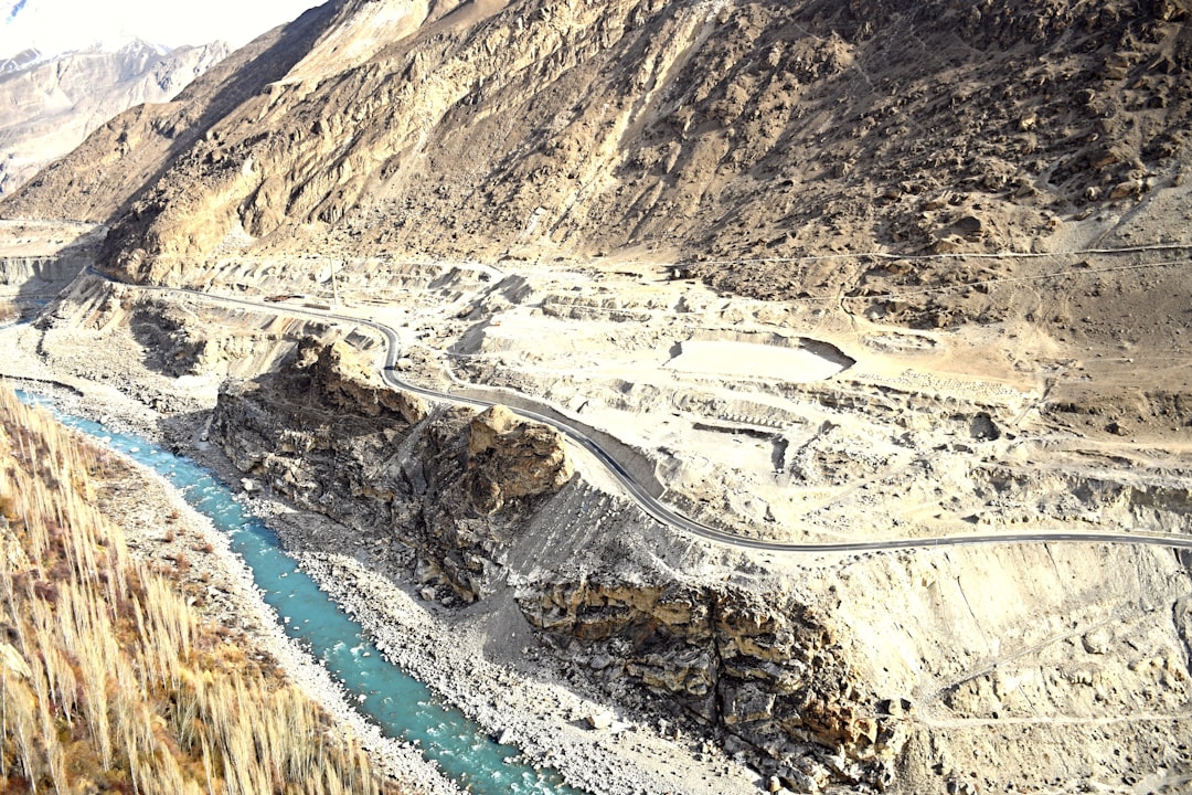 HalalGrains: Leading the Global Himalayan Pink Salt Supply Chain